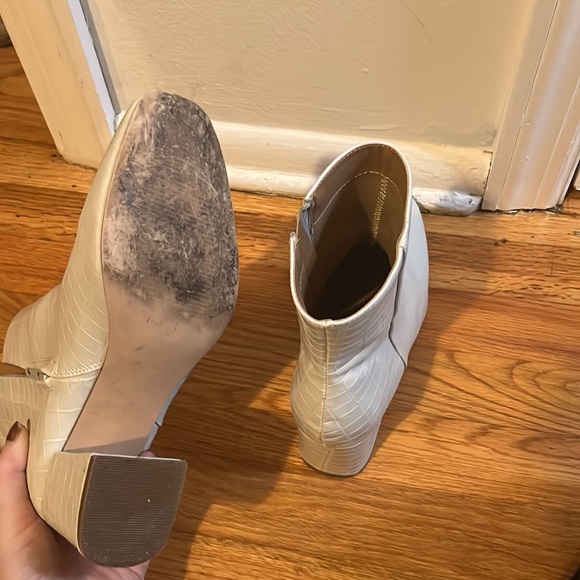 White booties! - Picture 4 of 5